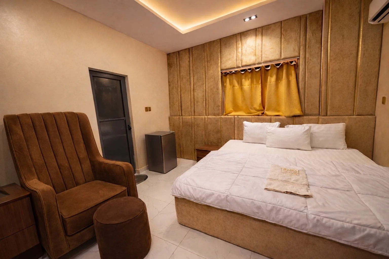 Super Deluxe Room